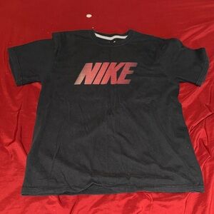 Black Nike tee